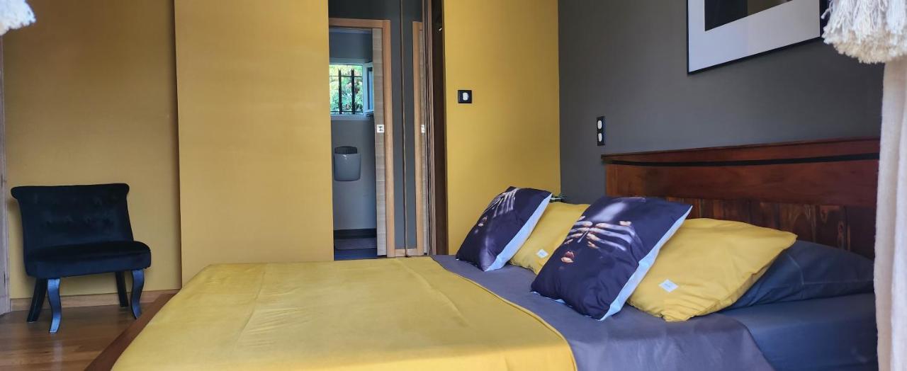 Chambre D'Hotes Casa Lucia Фуриани Экстерьер фото